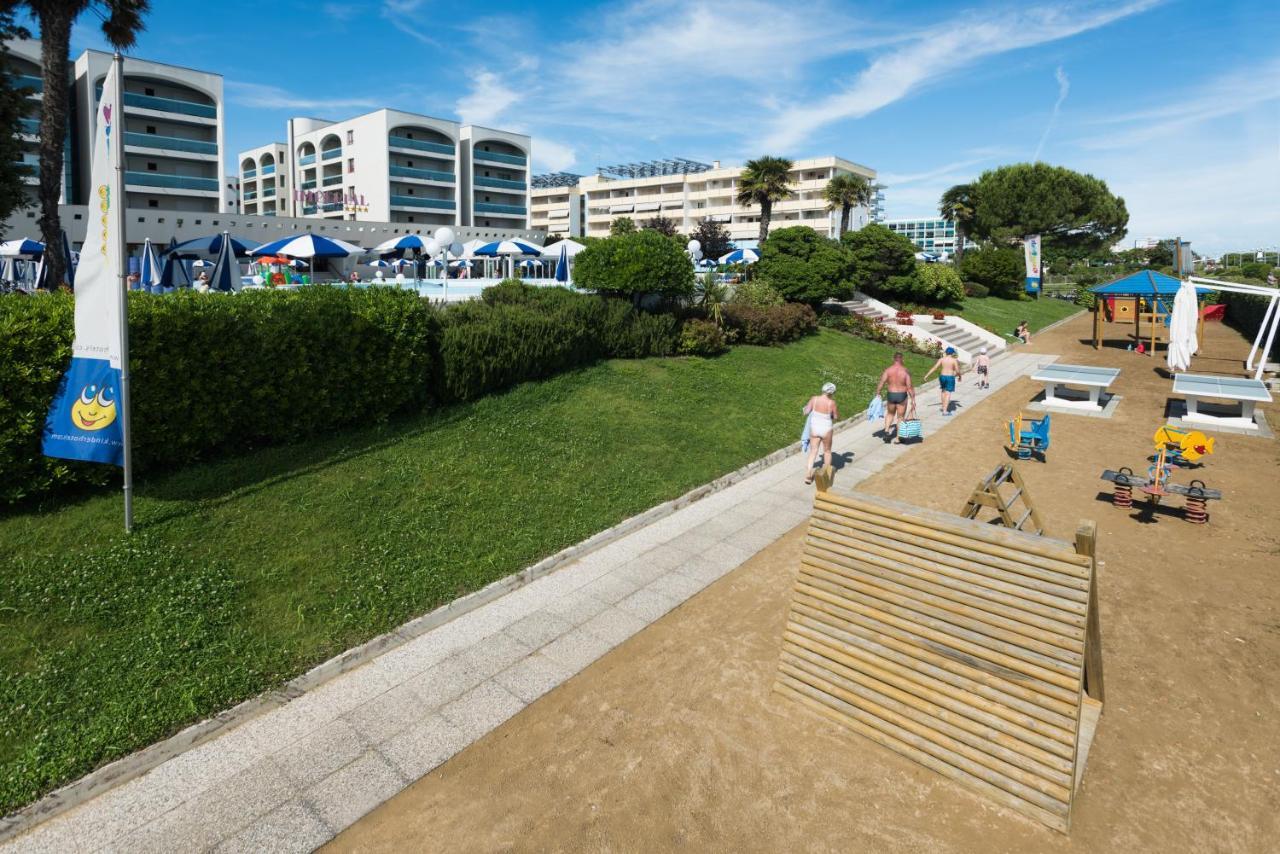 Aparthotel Imperial Bibione Bagian luar foto