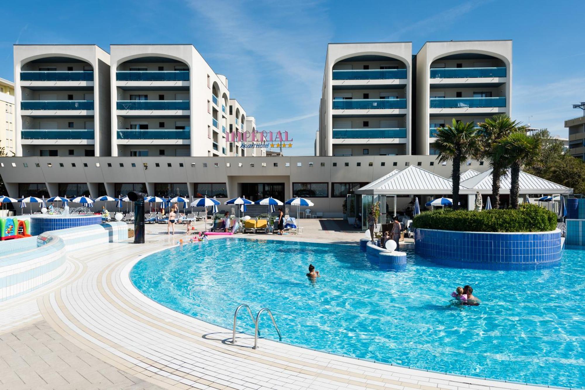 Aparthotel Imperial Bibione Bagian luar foto
