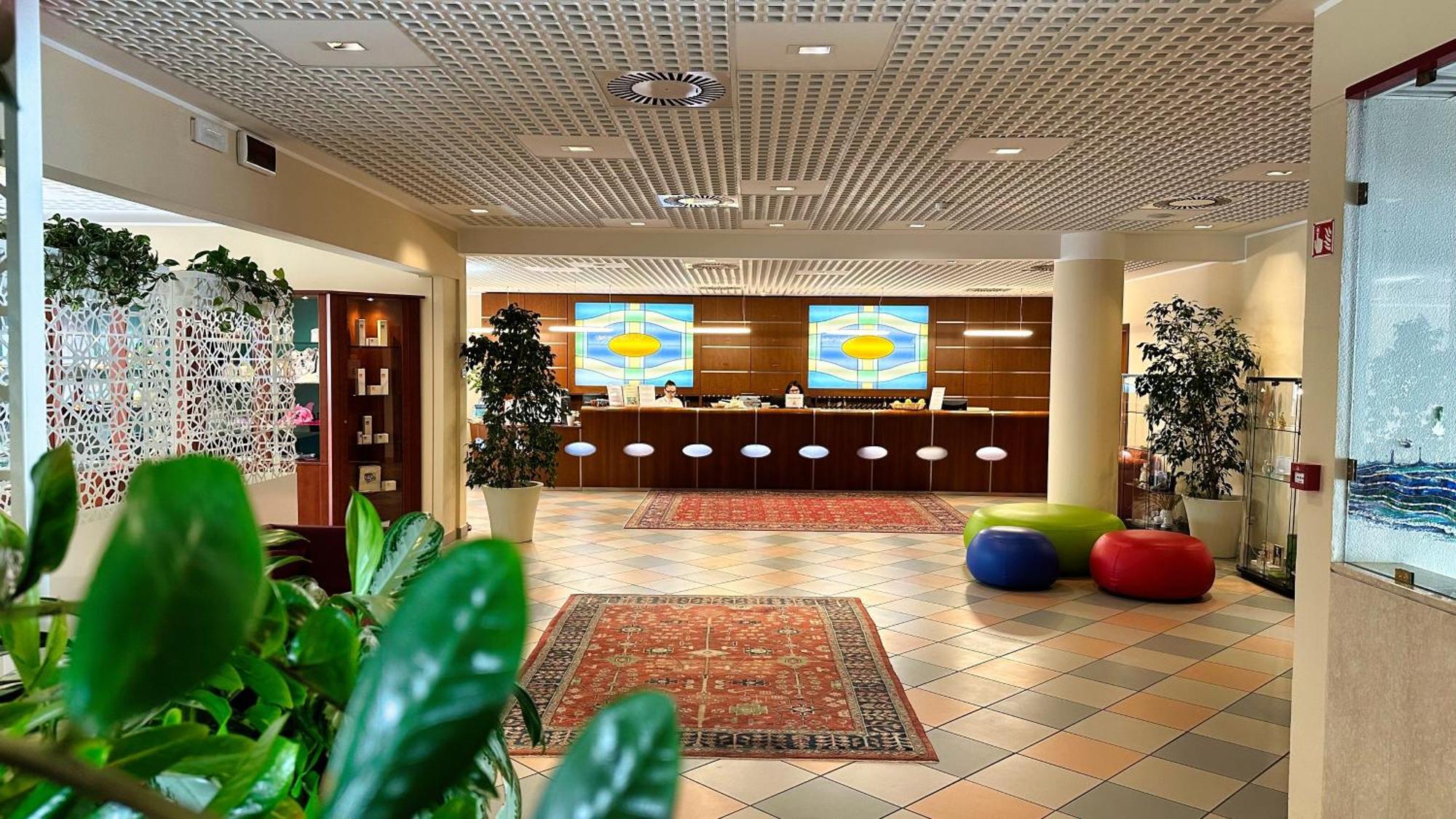 Aparthotel Imperial Bibione Bagian luar foto